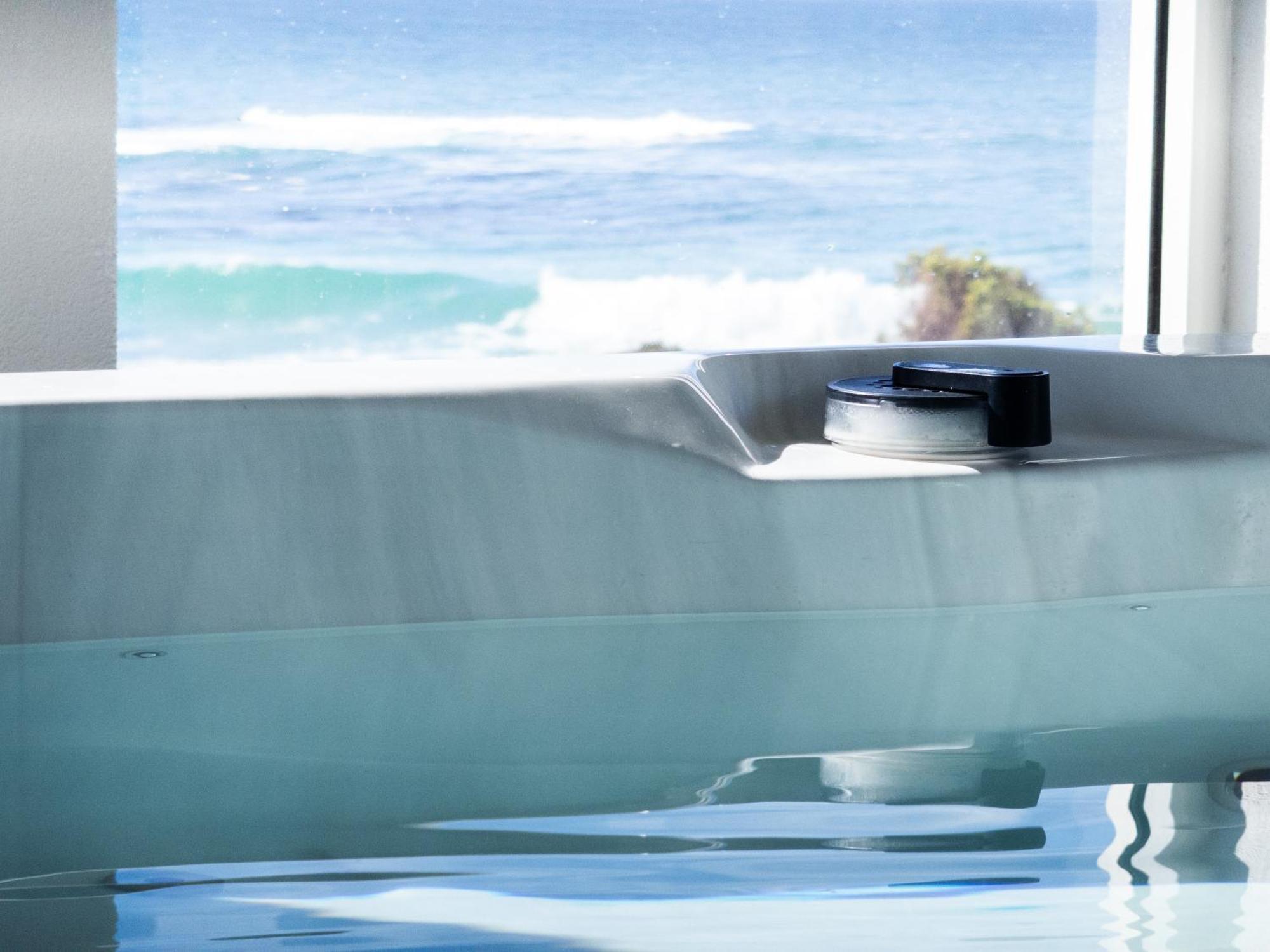 Saltwater - Absolute Oceanfront, Fire Pits, Some Villas With Hot Tubs And Sauna Falmouth Εξωτερικό φωτογραφία