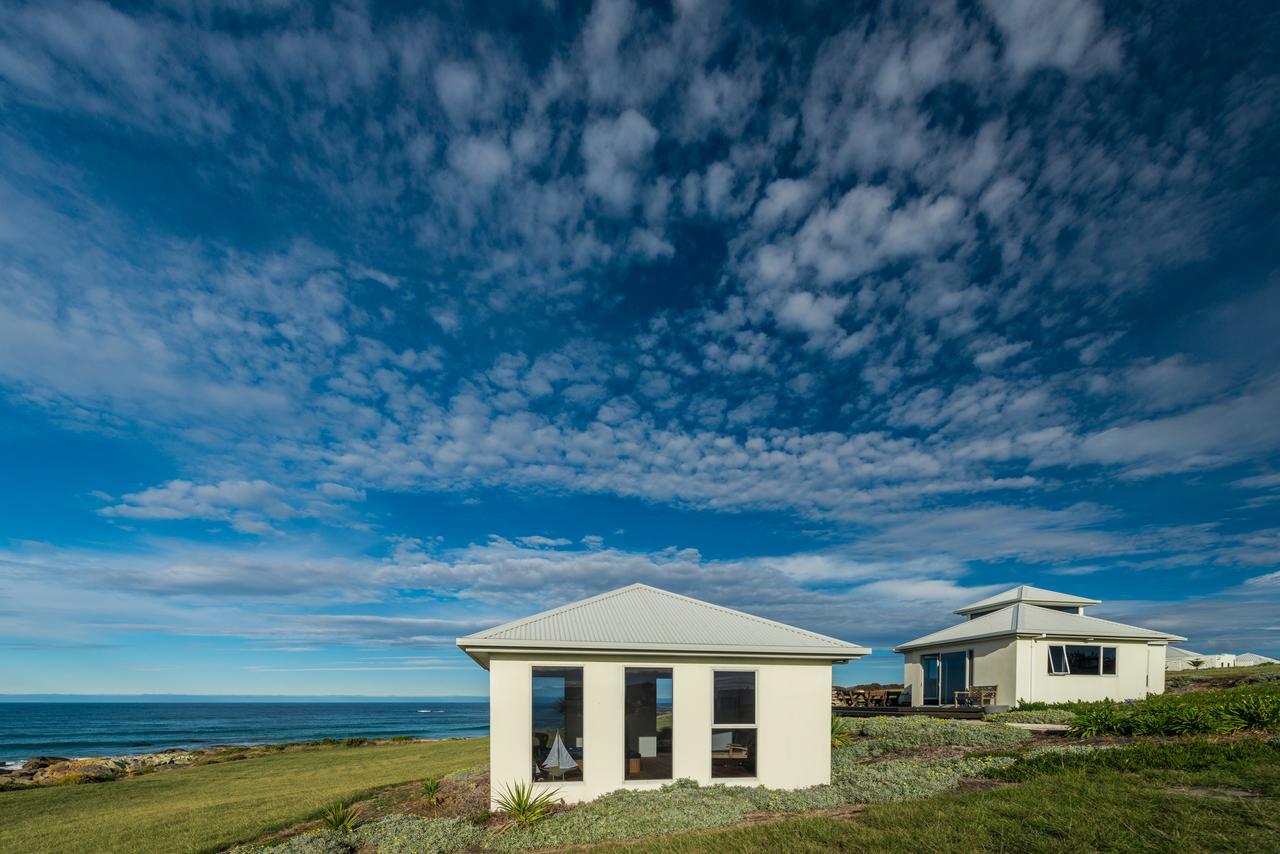 Saltwater - Absolute Oceanfront, Fire Pits, Some Villas With Hot Tubs And Sauna Falmouth Εξωτερικό φωτογραφία